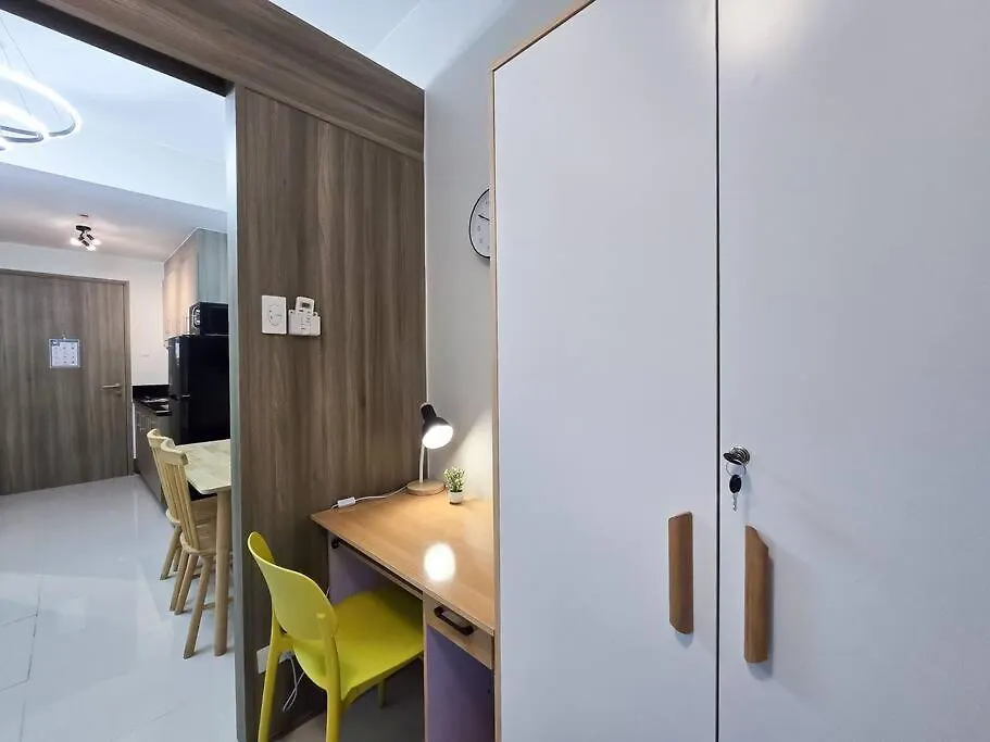 Apartment 1Br Unit Condotel W Balcony Fame Residences -Fm29 Manila