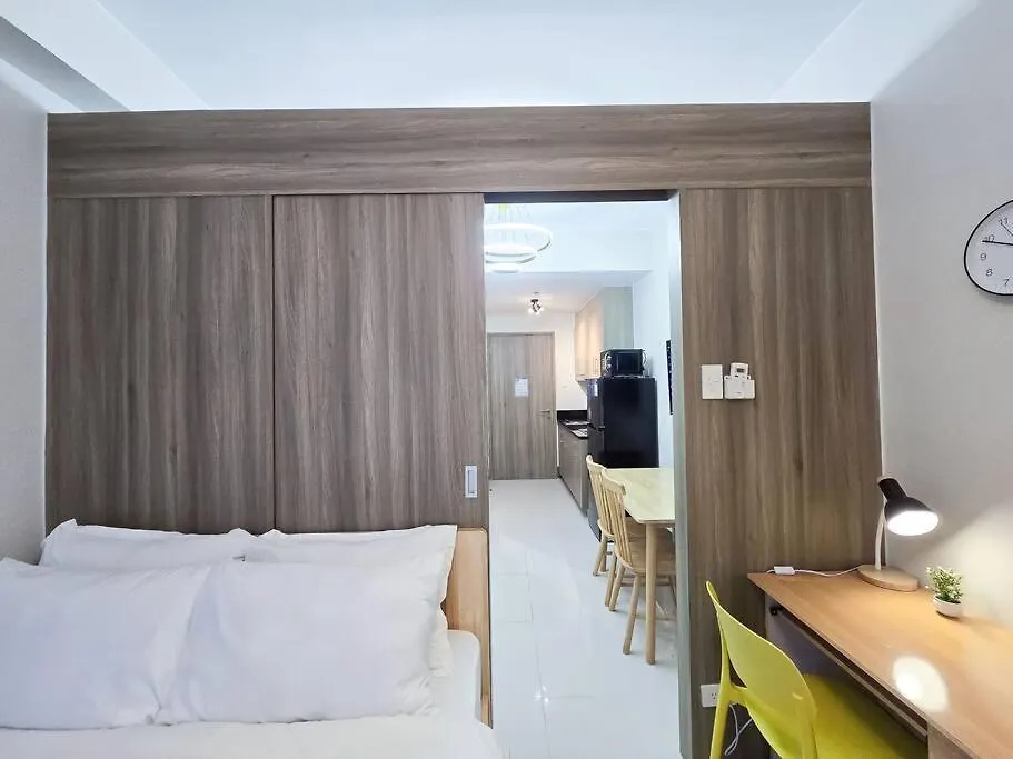 Apartment 1Br Unit Condotel W Balcony Fame Residences -Fm29 Manila Philippines