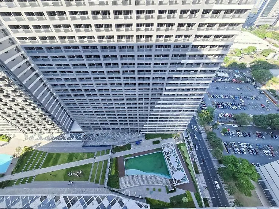 Apartment 1Br Unit Condotel W Balcony Fame Residences -Fm29 Manila