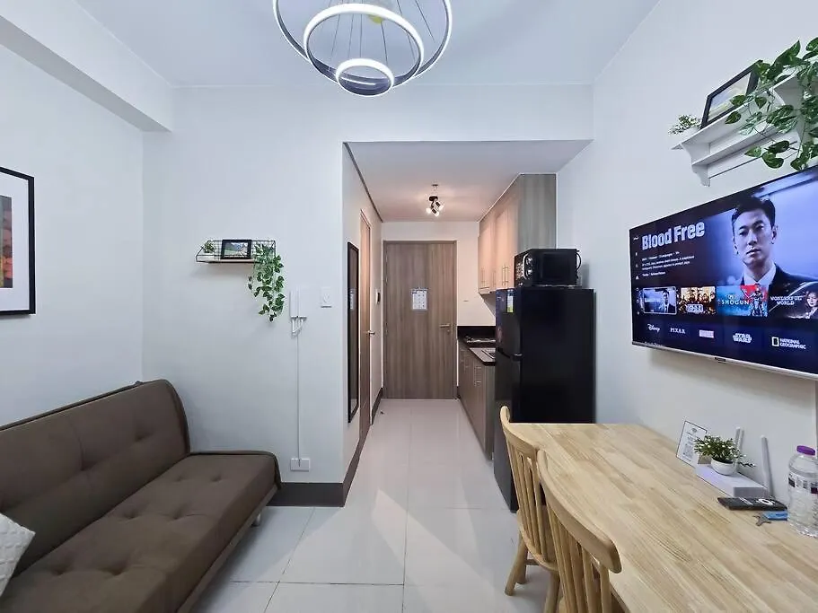 1Br Unit Condotel W Balcony Fame Residences -Fm29 Manila